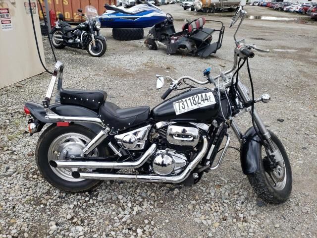 Suzuki VZ800