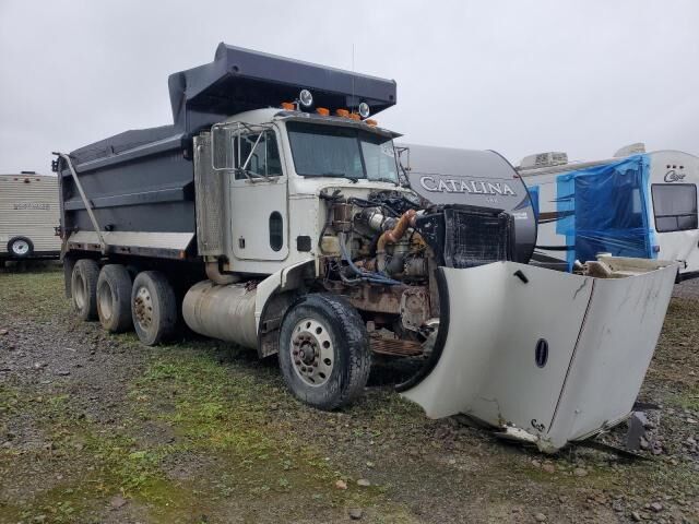 2000 PETERBILT 385