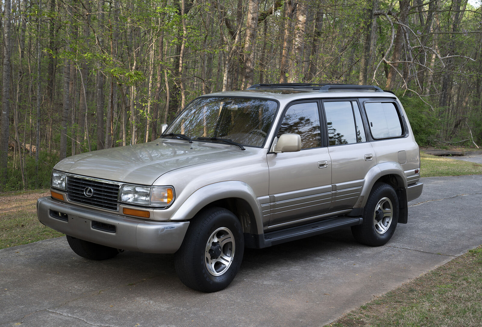 Lexus LX