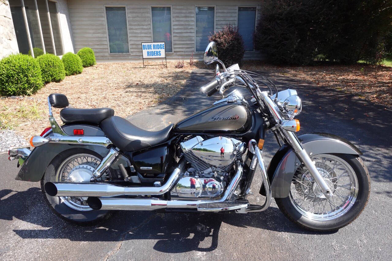 Honda VT750 (Shadow Aero)