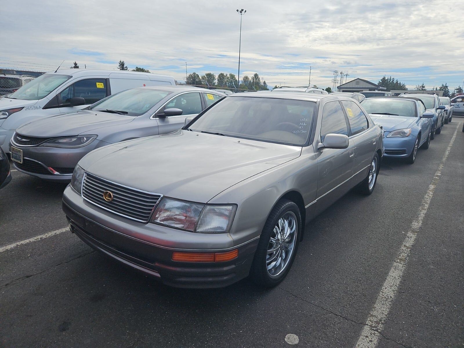 Lexus LS