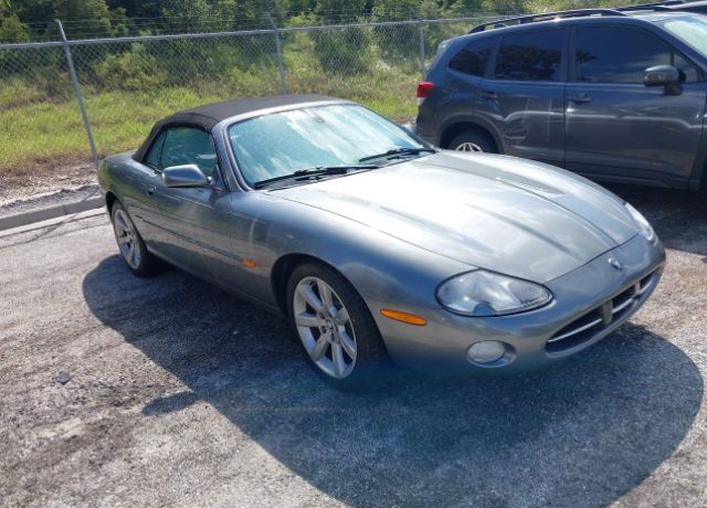 Jaguar XK8