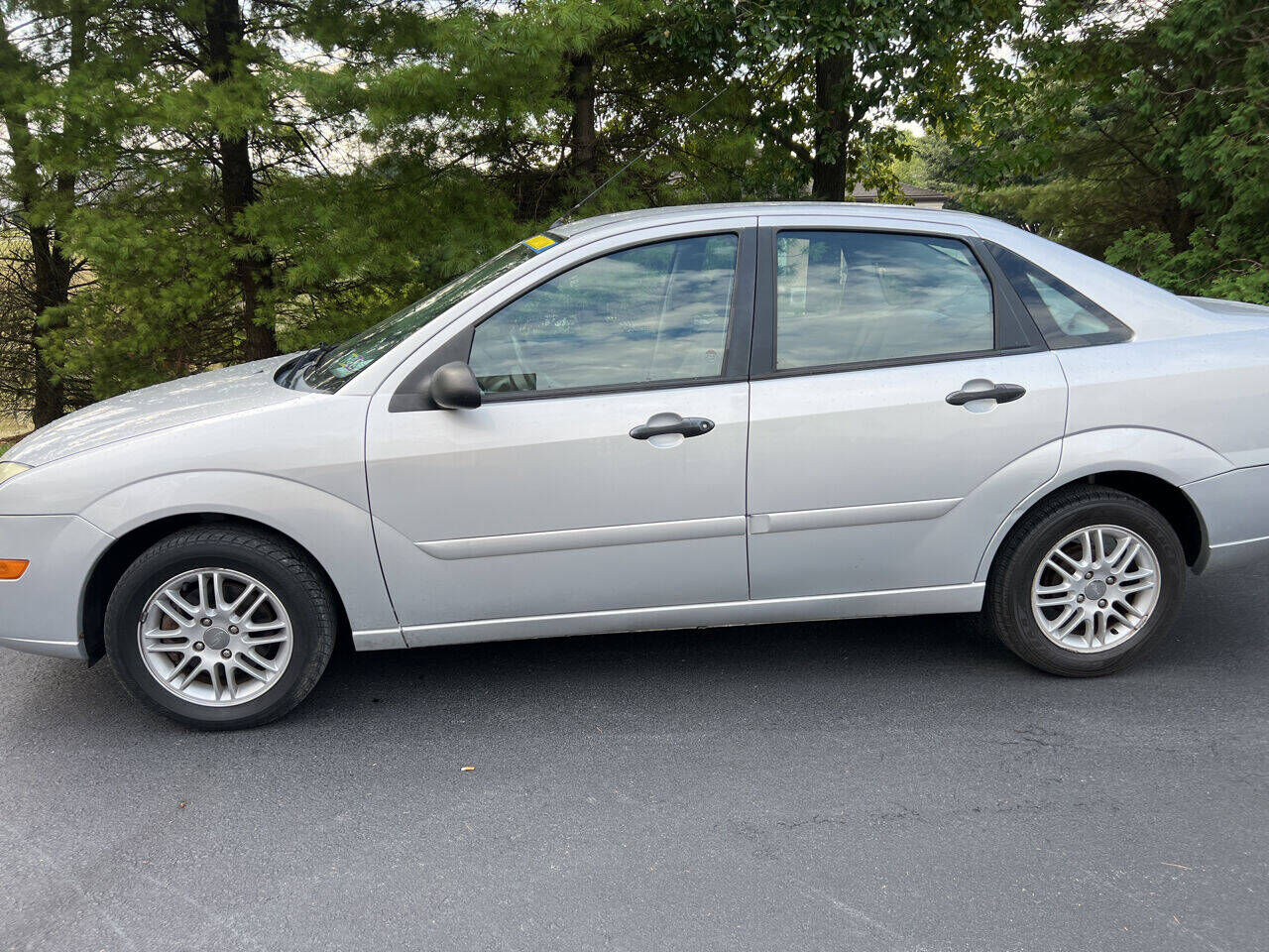 2005 FORD Focus
