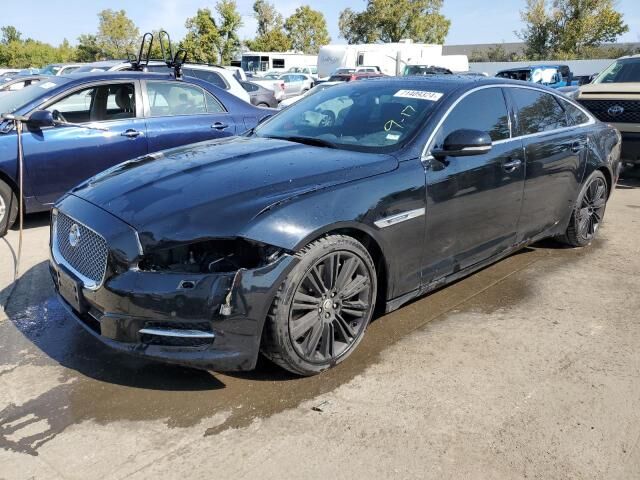 Jaguar XJ