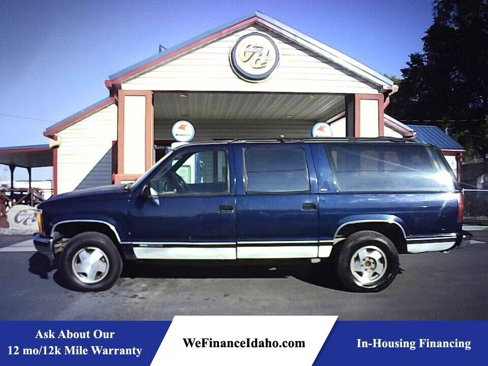 GMC Suburban