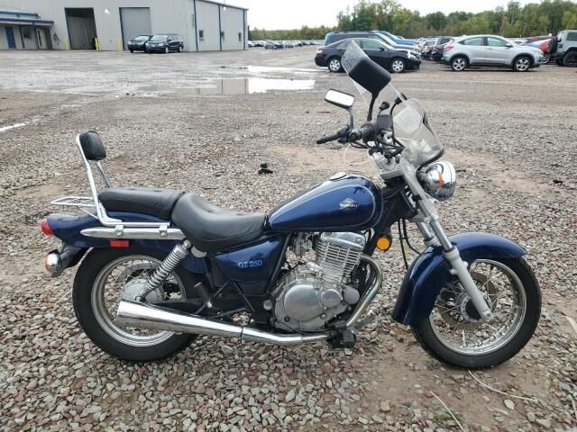 Suzuki GZ250K