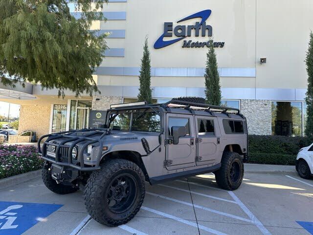 HUMMER H1