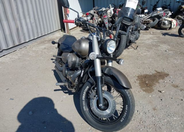 Honda VT750 (Shadow Phantom)