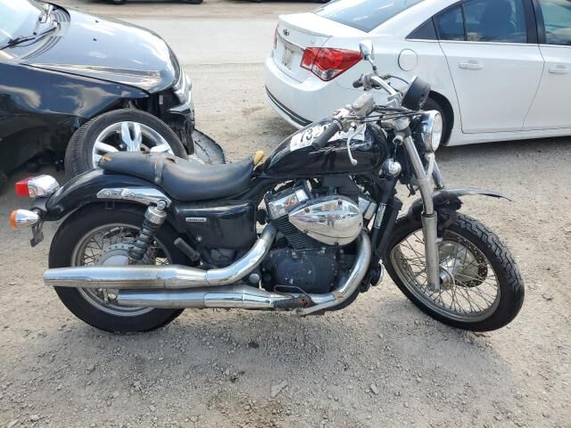 Honda VT750 (Shadow)