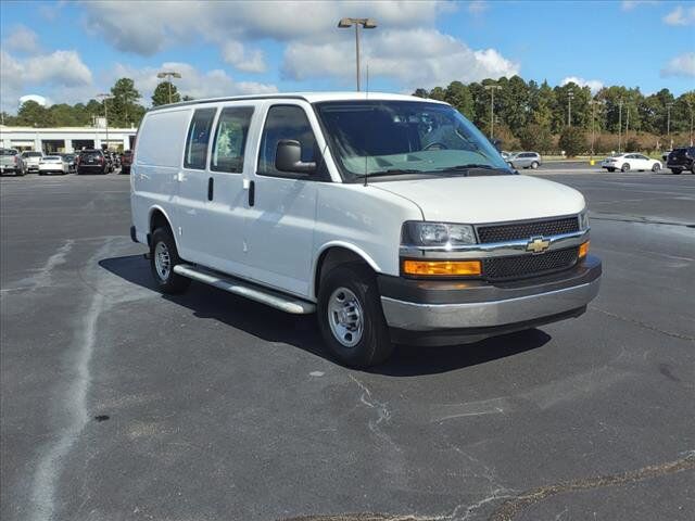 2022 CHEVROLET Express