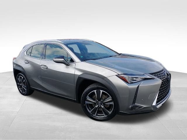 LEXUS