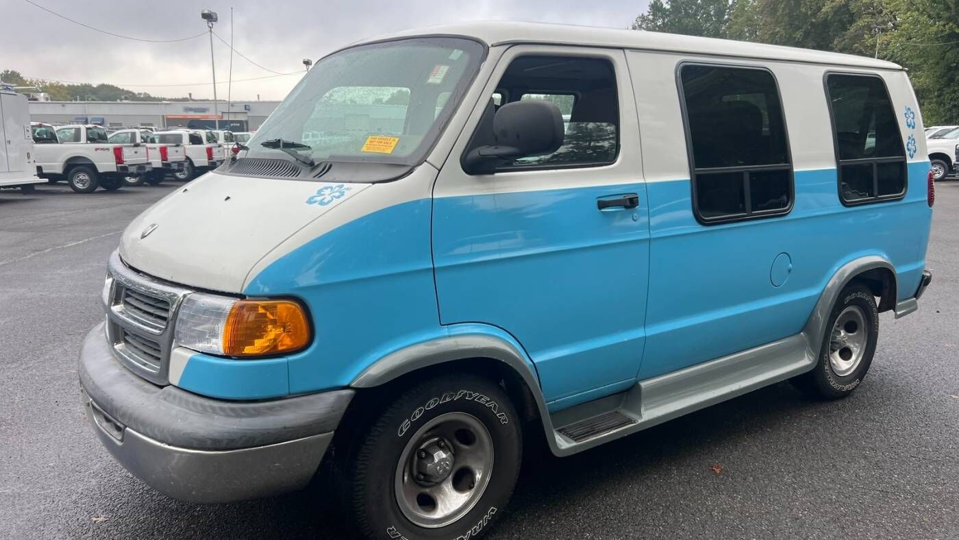 Dodge Ram Van
