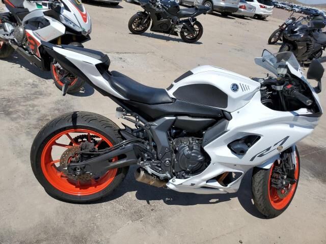 YAMAHA