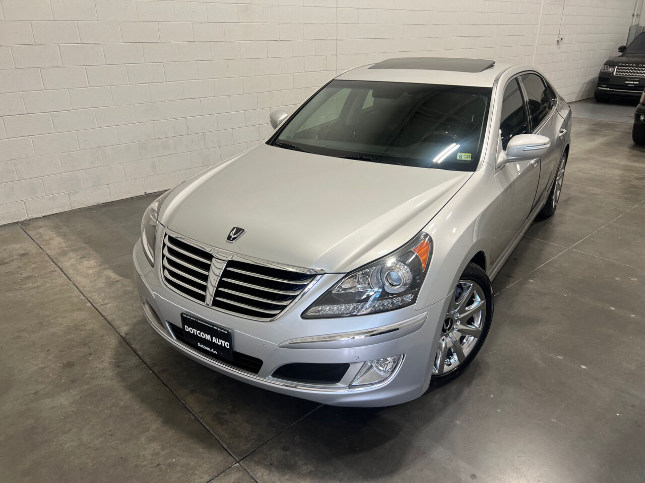 Hyundai Equus