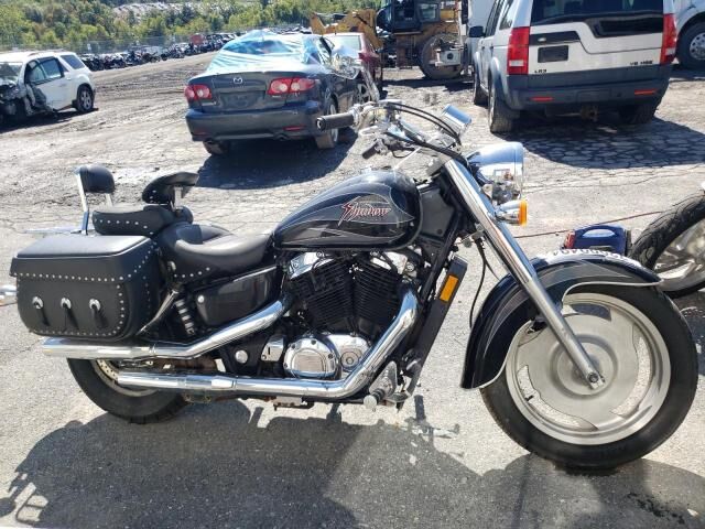 Honda VT1100C2 (SHADOW SABRE)