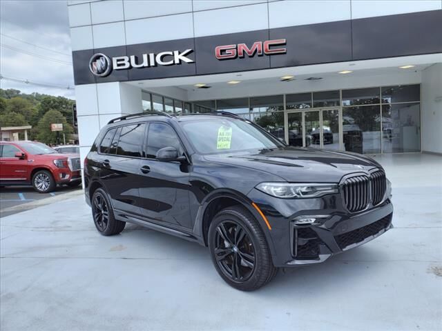 2021 BMW X7