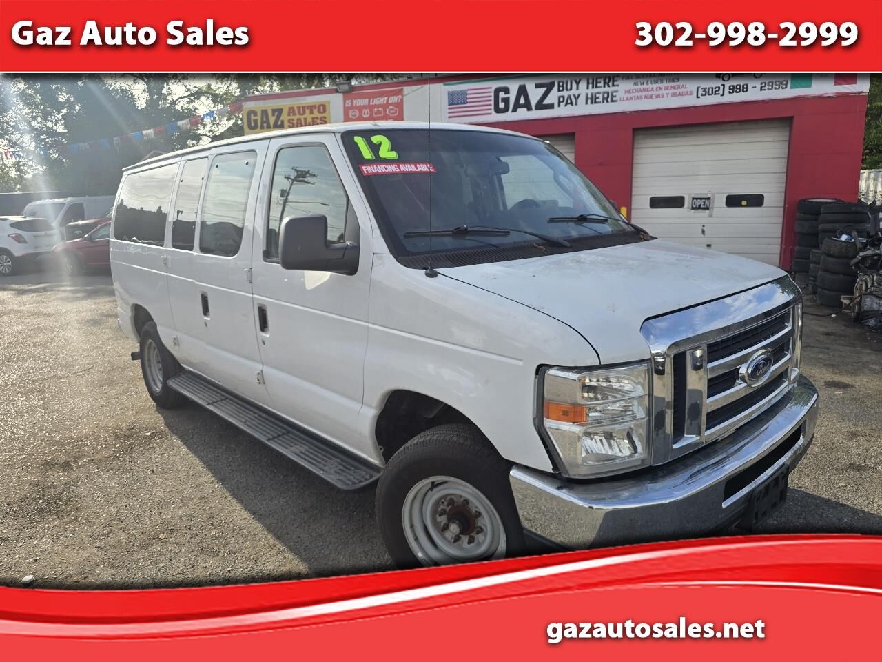 2012 FORD E-350