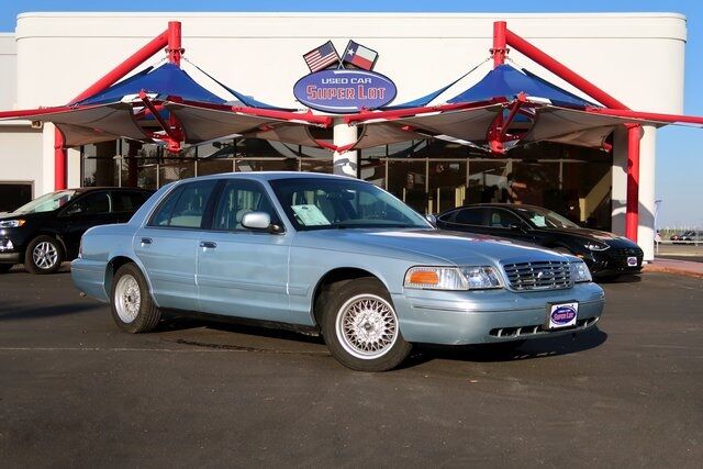 Ford Crown Victoria