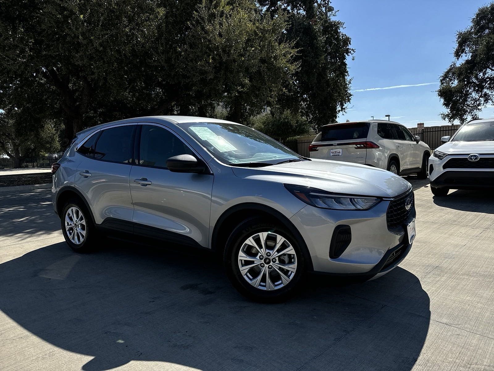 2023 FORD Escape