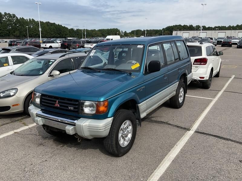 Mitsubishi Montero