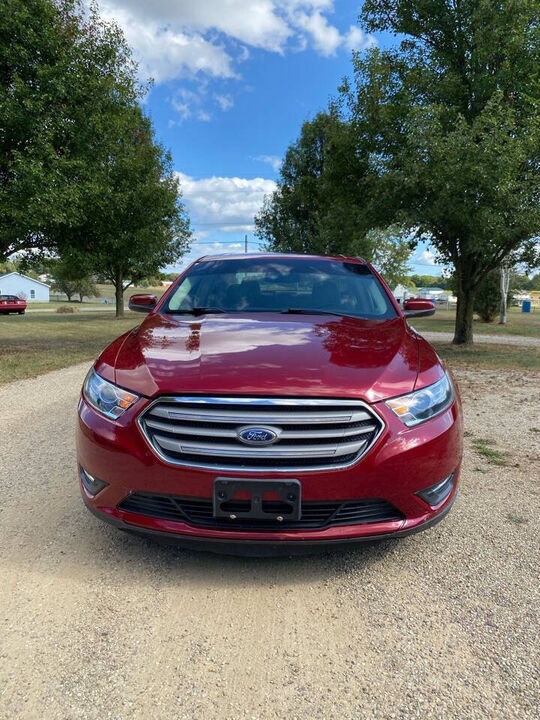 2017 FORD Taurus