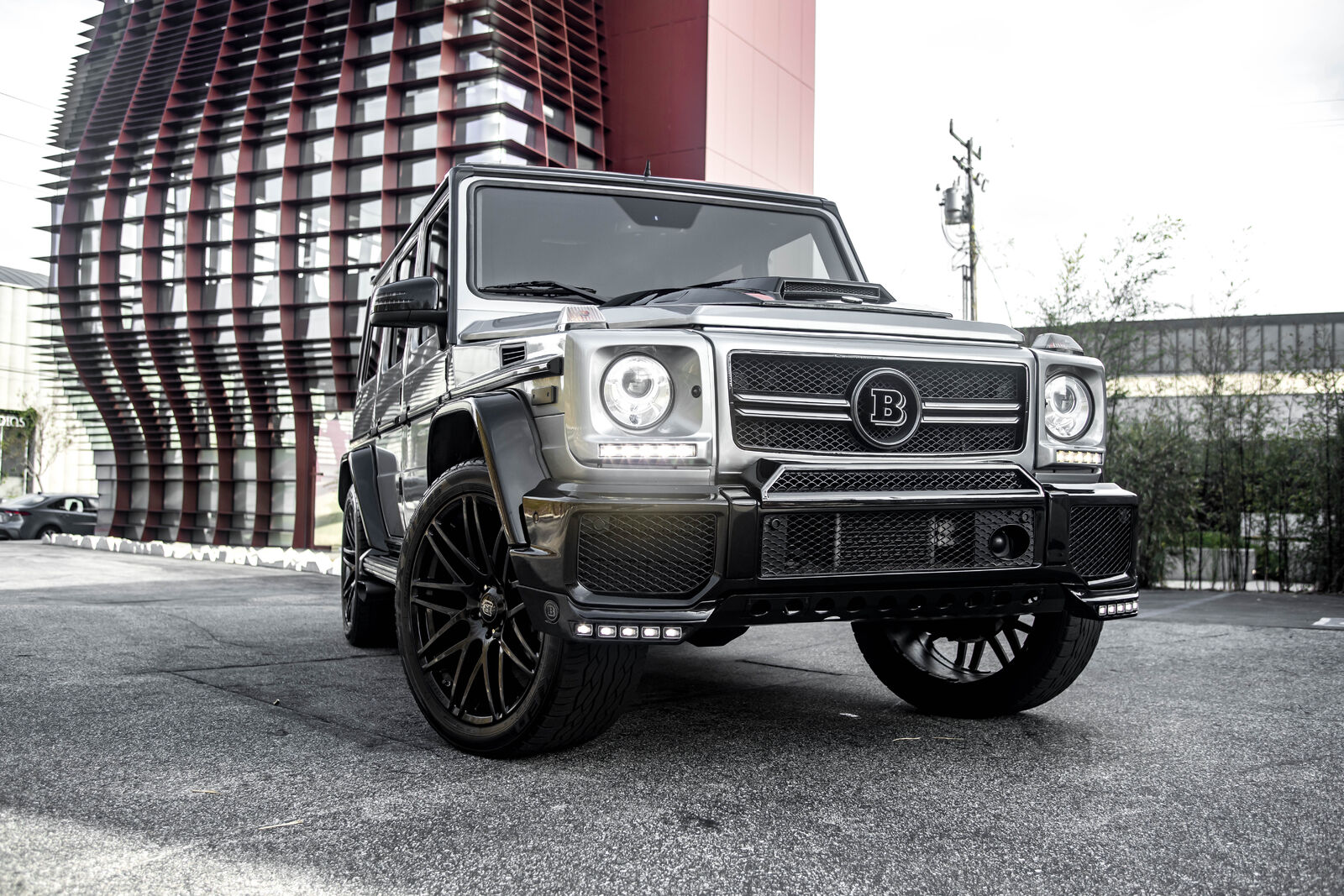 MERCEDES-BENZ