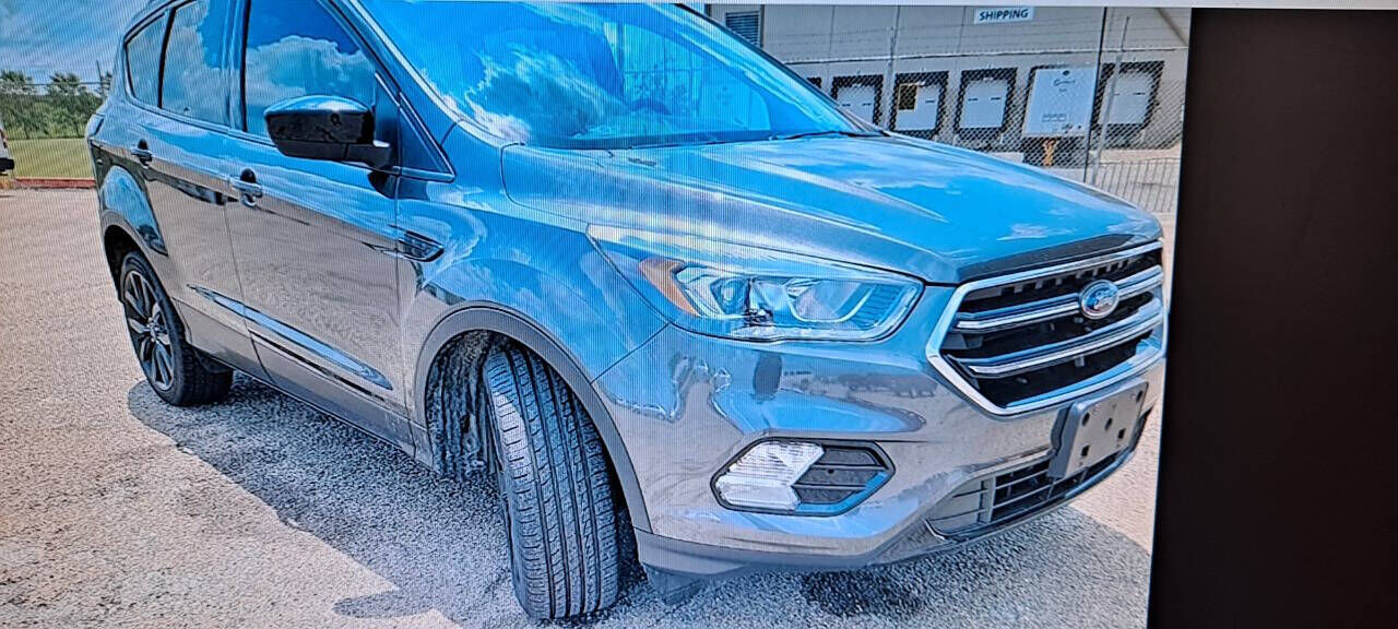 2017 FORD Escape