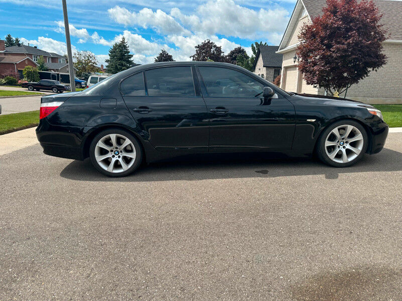 BMW 550i