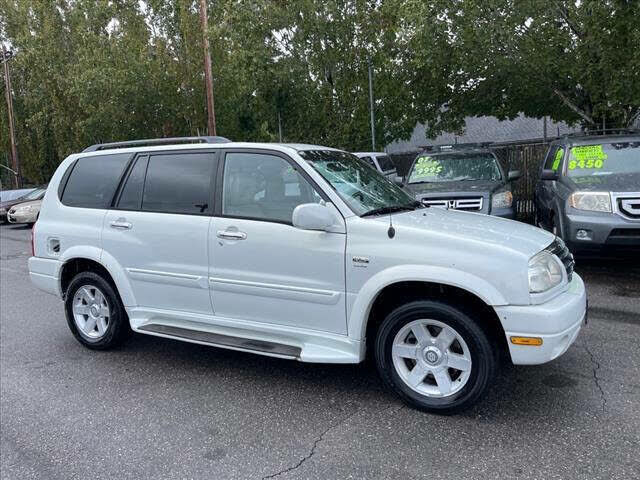 Suzuki XL7