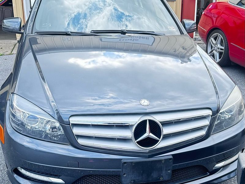 2011 MERCEDES-BENZ C-Class