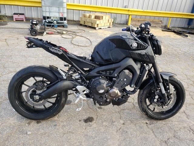 YAMAHA