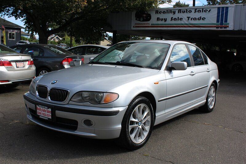 BMW 330i