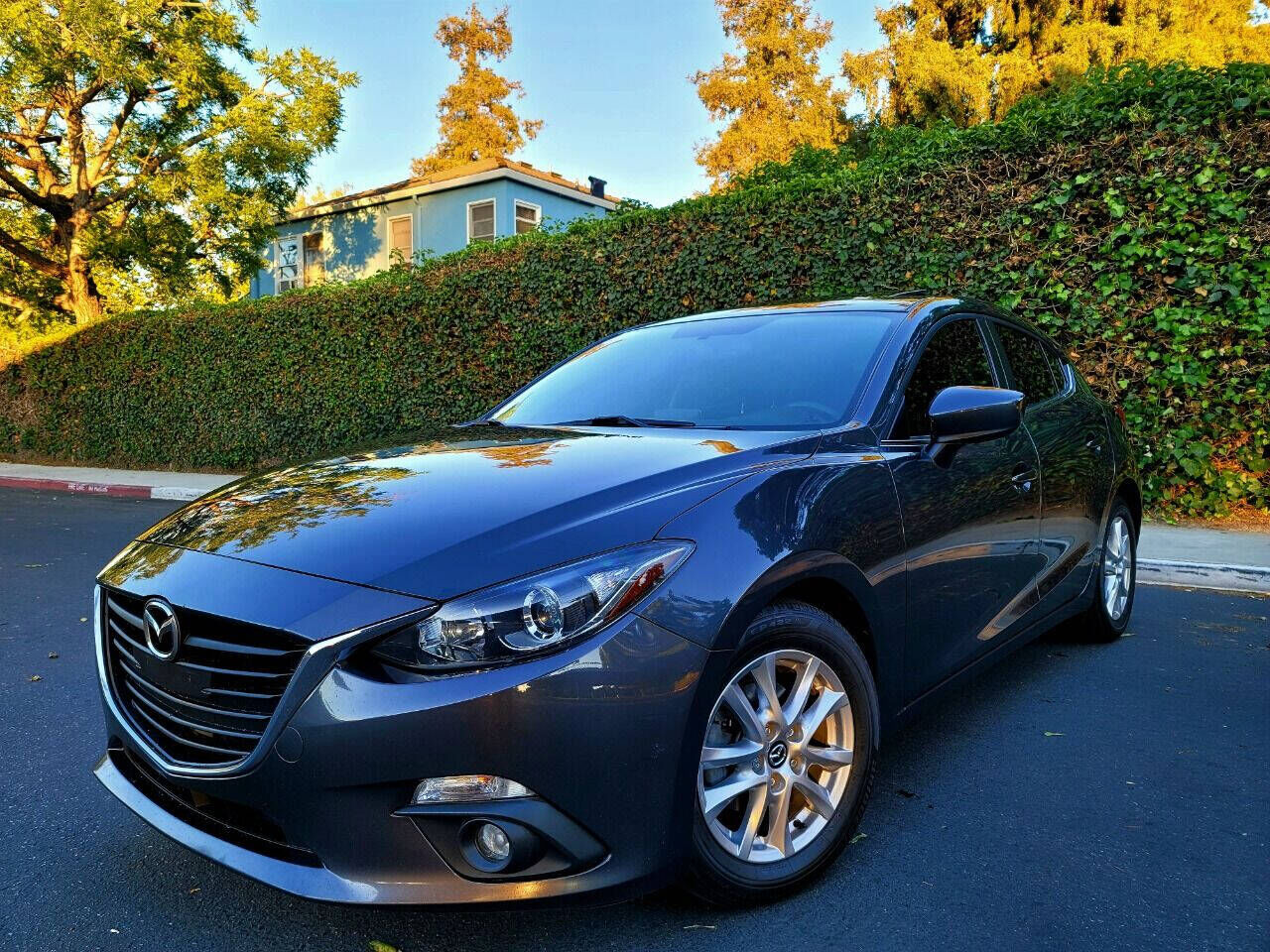 2015 MAZDA Mazda3