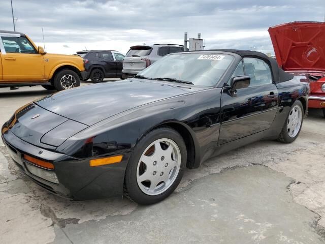 Porsche 944