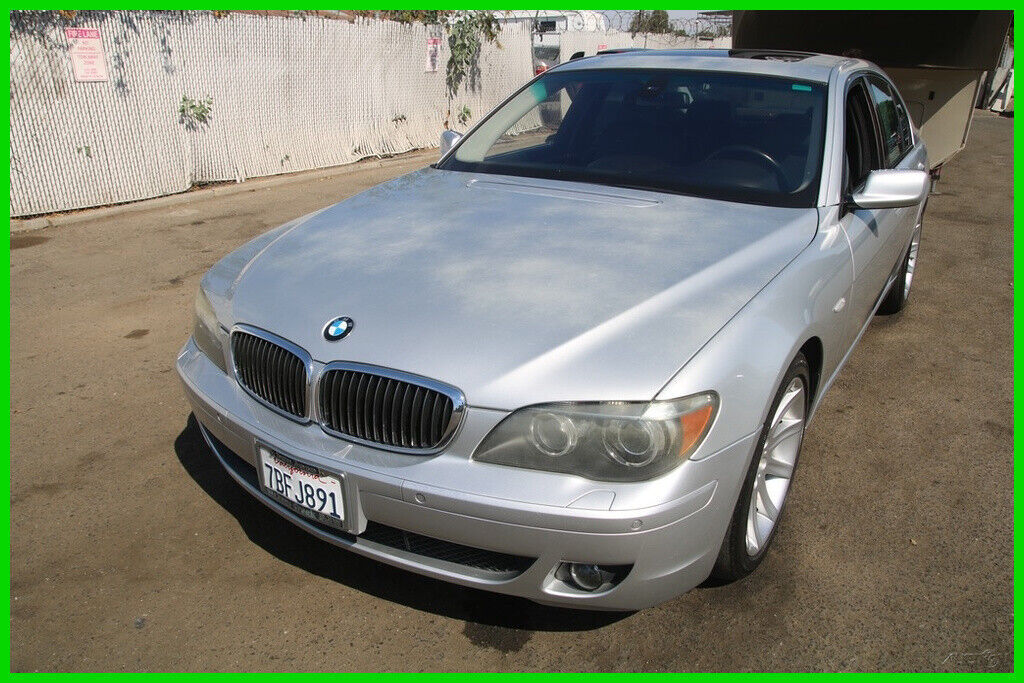 BMW 750i