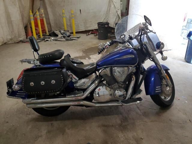 Honda VTX1300R