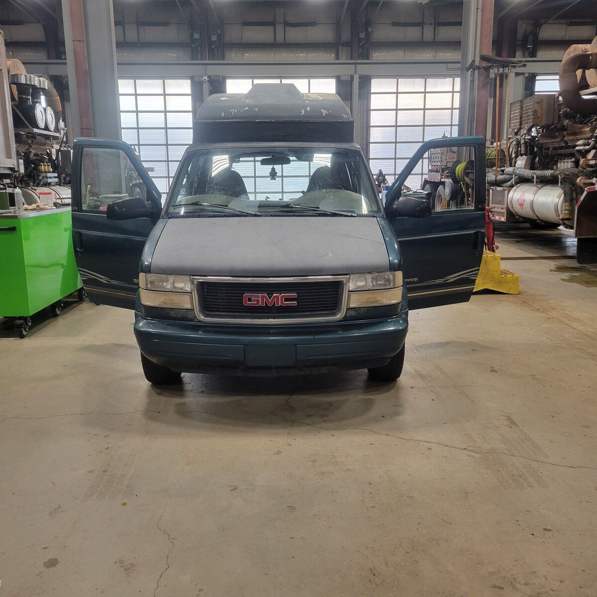 GMC Safari