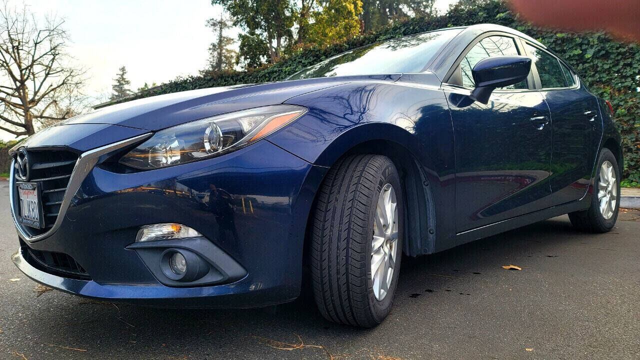 2015 MAZDA Mazda3
