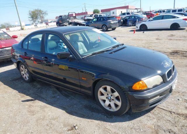BMW 323i
