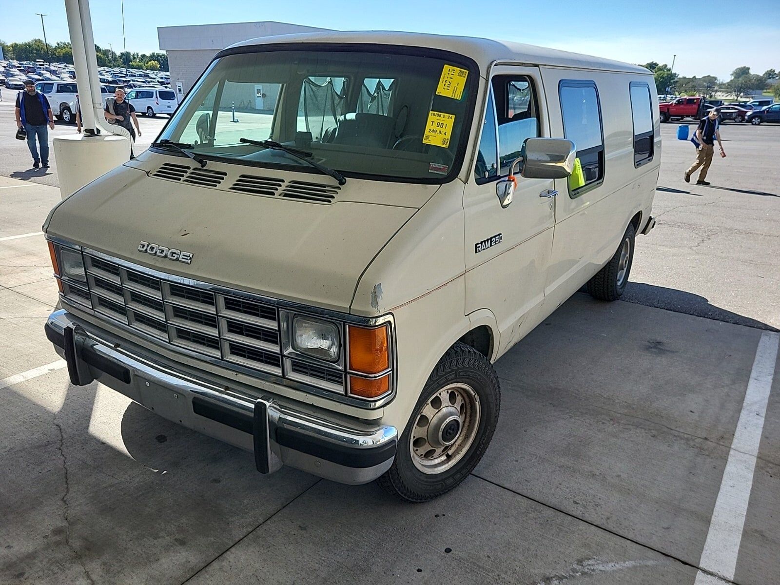 Dodge Ram Van