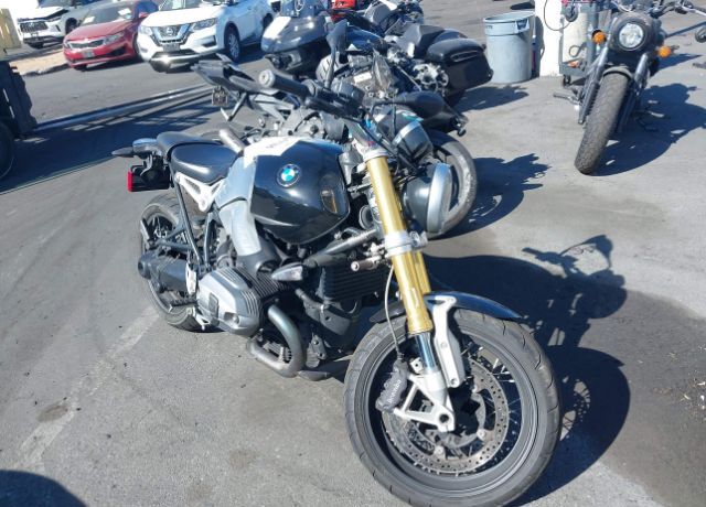 BMW R nineT