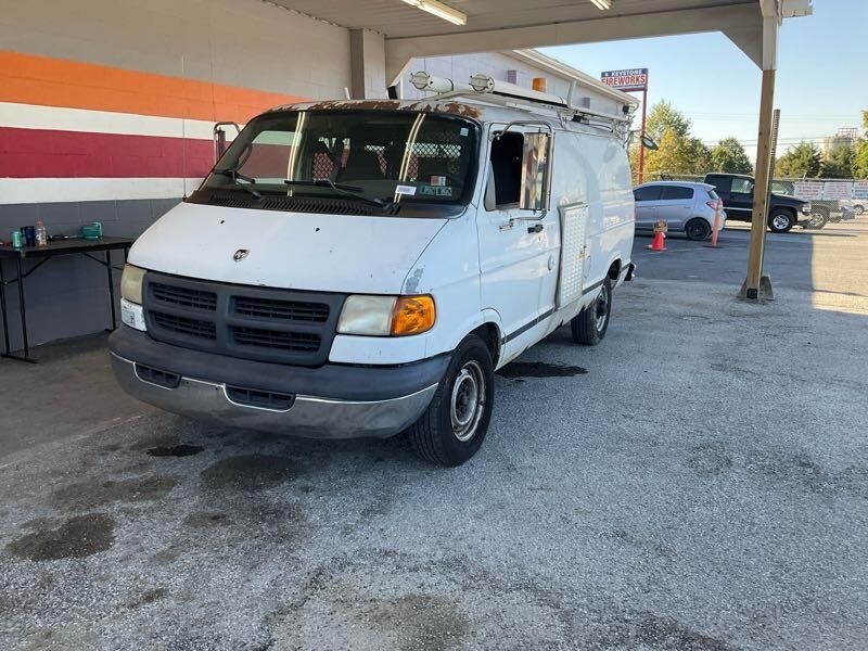 Dodge Ram Van