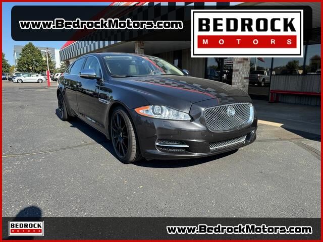 Jaguar XJ