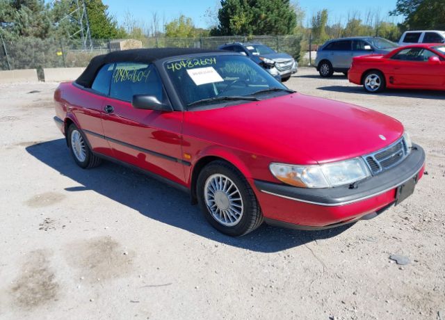 Saab 900