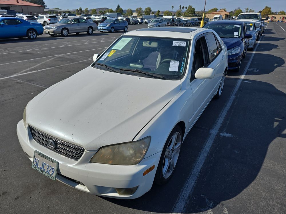 Lexus IS
