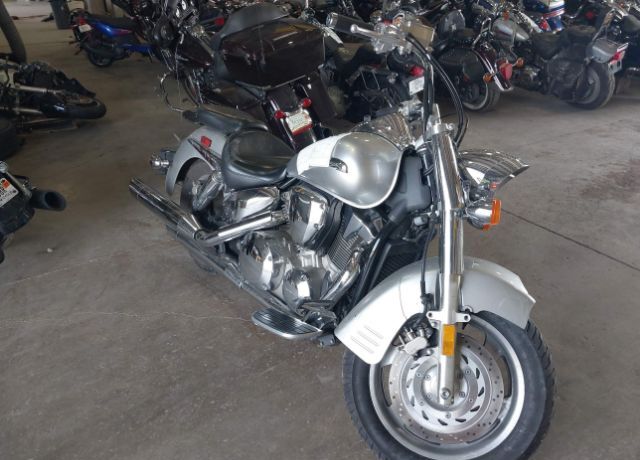 Honda VTX1300R