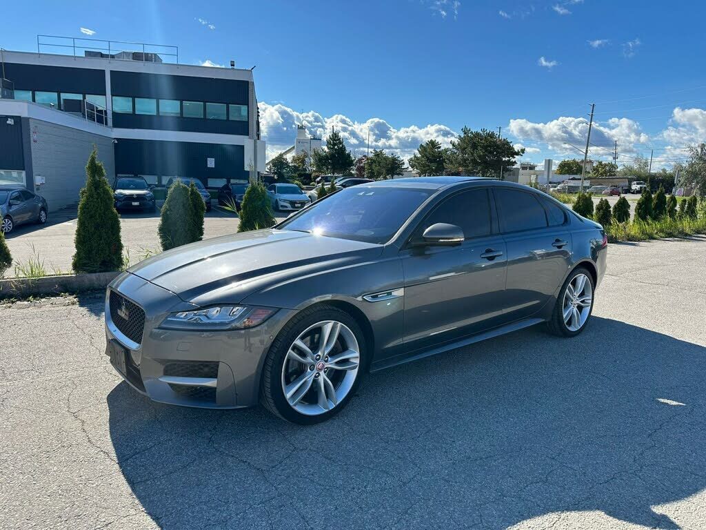 Jaguar XF