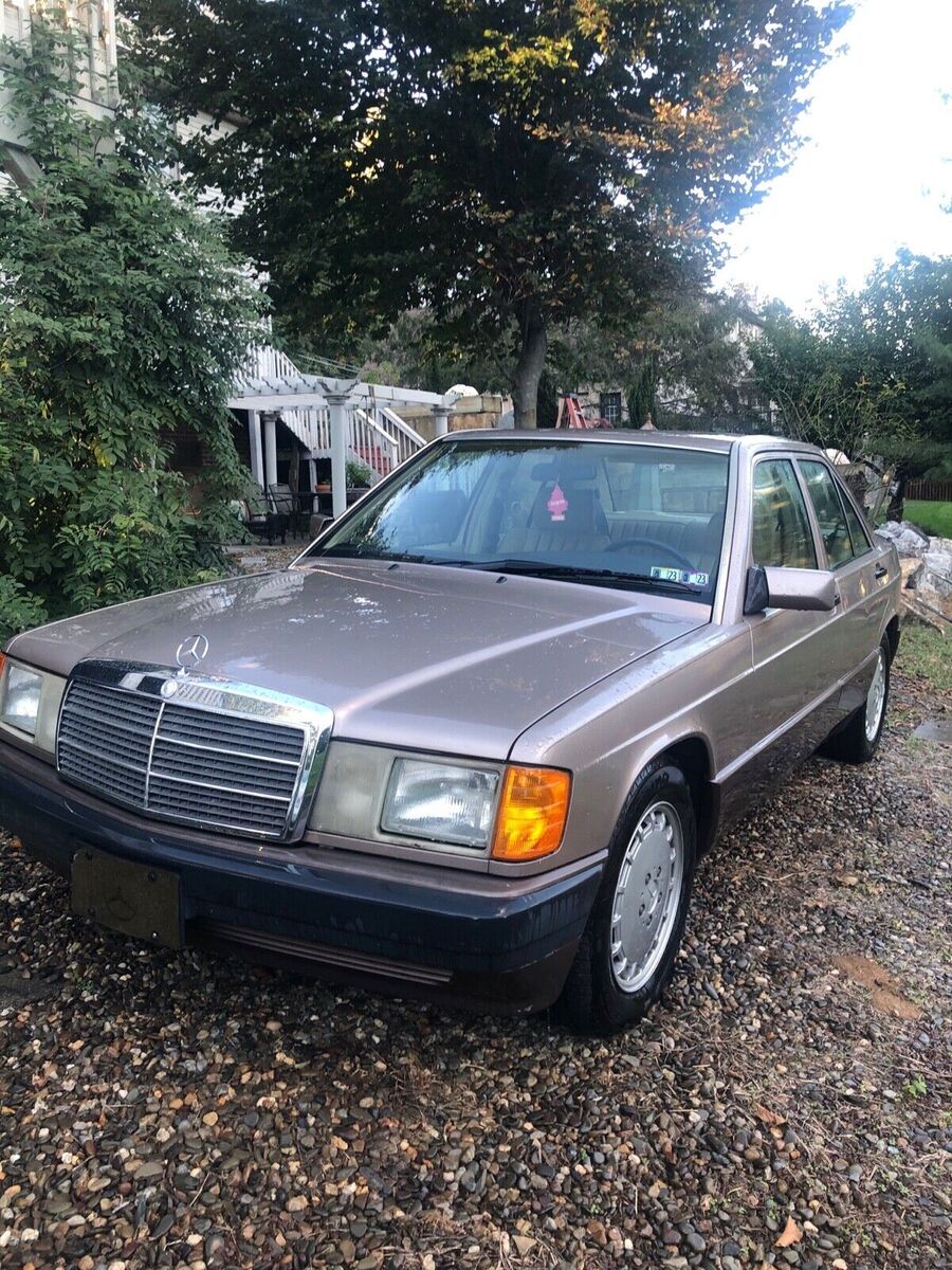 Mercedes-Benz 190