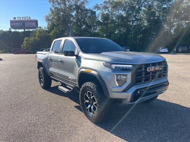 2023 GMC Canyon