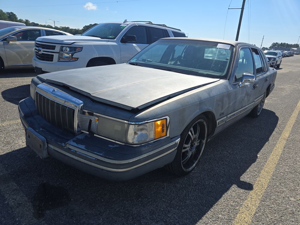 Lincoln Town Car